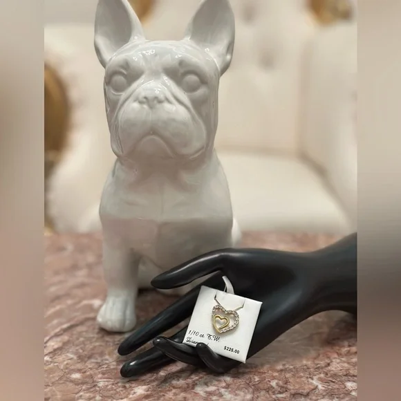 (MSRP $225) 925 silver and diamond Heart Pendant Necklace -NWT - Picture 3 of 4